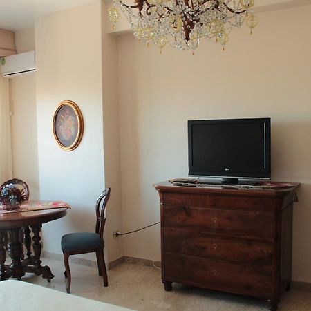 مبيت وإفطار ميلاتسو B.&B Margaret'S House المظهر الخارجي الصورة